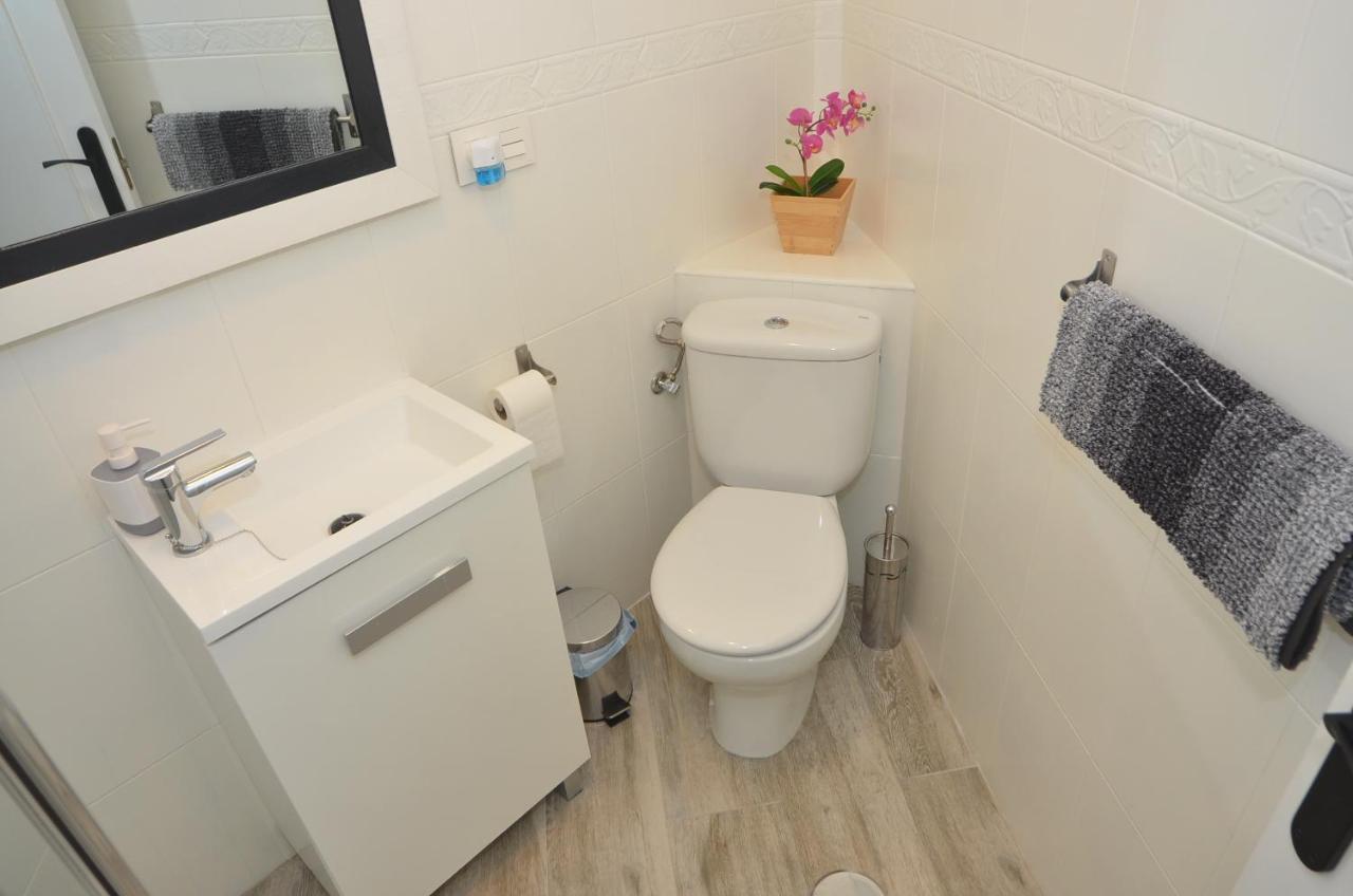 Alojamiento Azahara Málaga Exterior foto